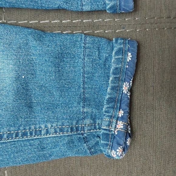 Oshkosh Classic Girls Overall - 3T - Picture 3 of 3